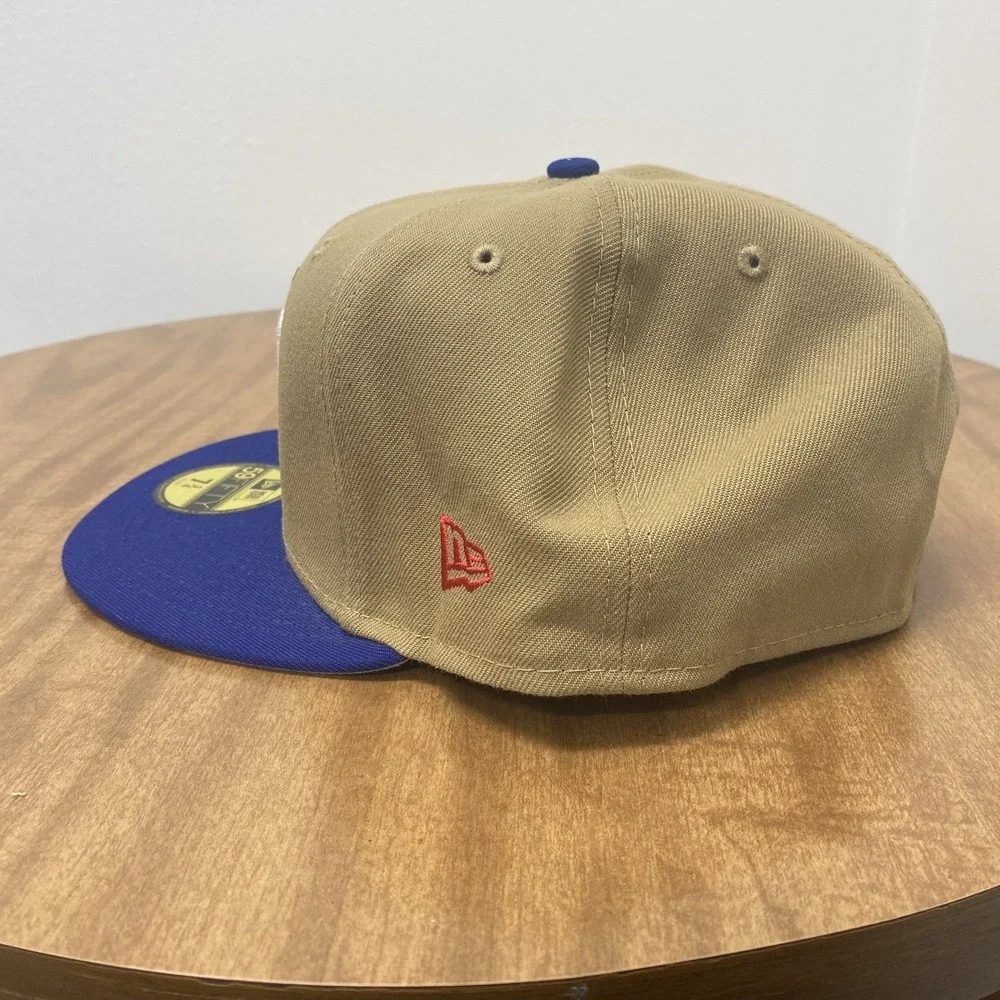 New Era Dominican Republic Flag WBC‎ 59Fifty Fitted Hat Khaki 2-Tone Size 7 3/4